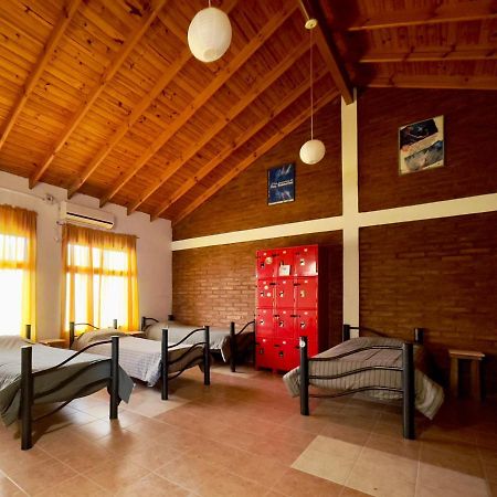 Hostel Bahia Ballenas Пуерто-Пірамідес Екстер'єр фото